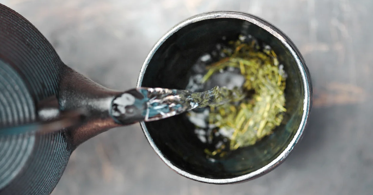 an image of green tea used as a drink to suppress appetite